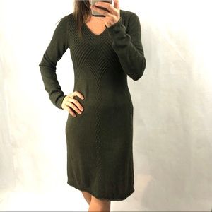 Max Studio S knit short green dress, long sleeve